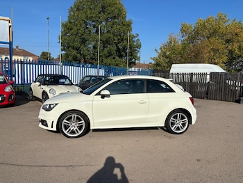 Used Audi A1 2011 for sale - 77174426: Photo