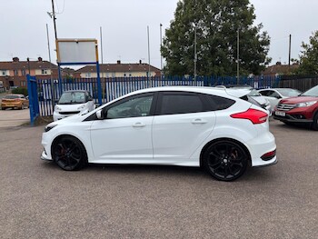 Used Ford Focus 2017 for sale - 75953928: Photo