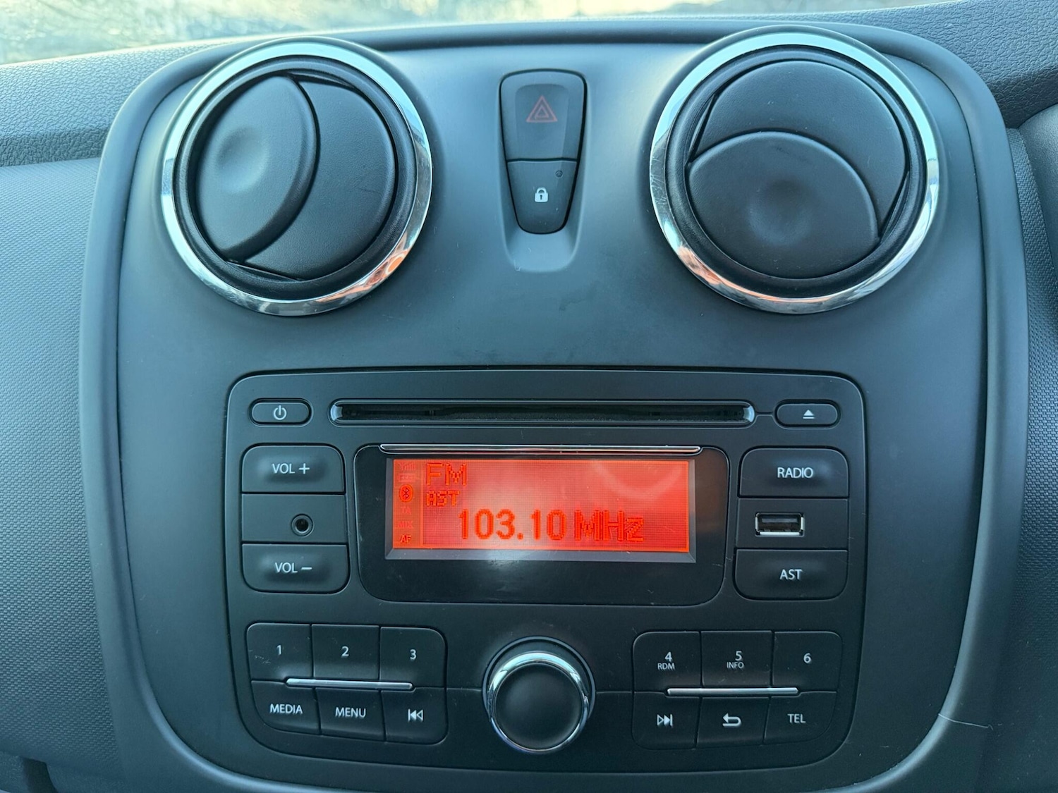 Used Dacia Sandero 2016 for sale - 77611431: Photo 12