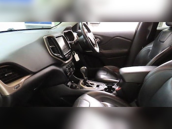 Used Jeep Cherokee 2016 for sale - 79412358: Photo