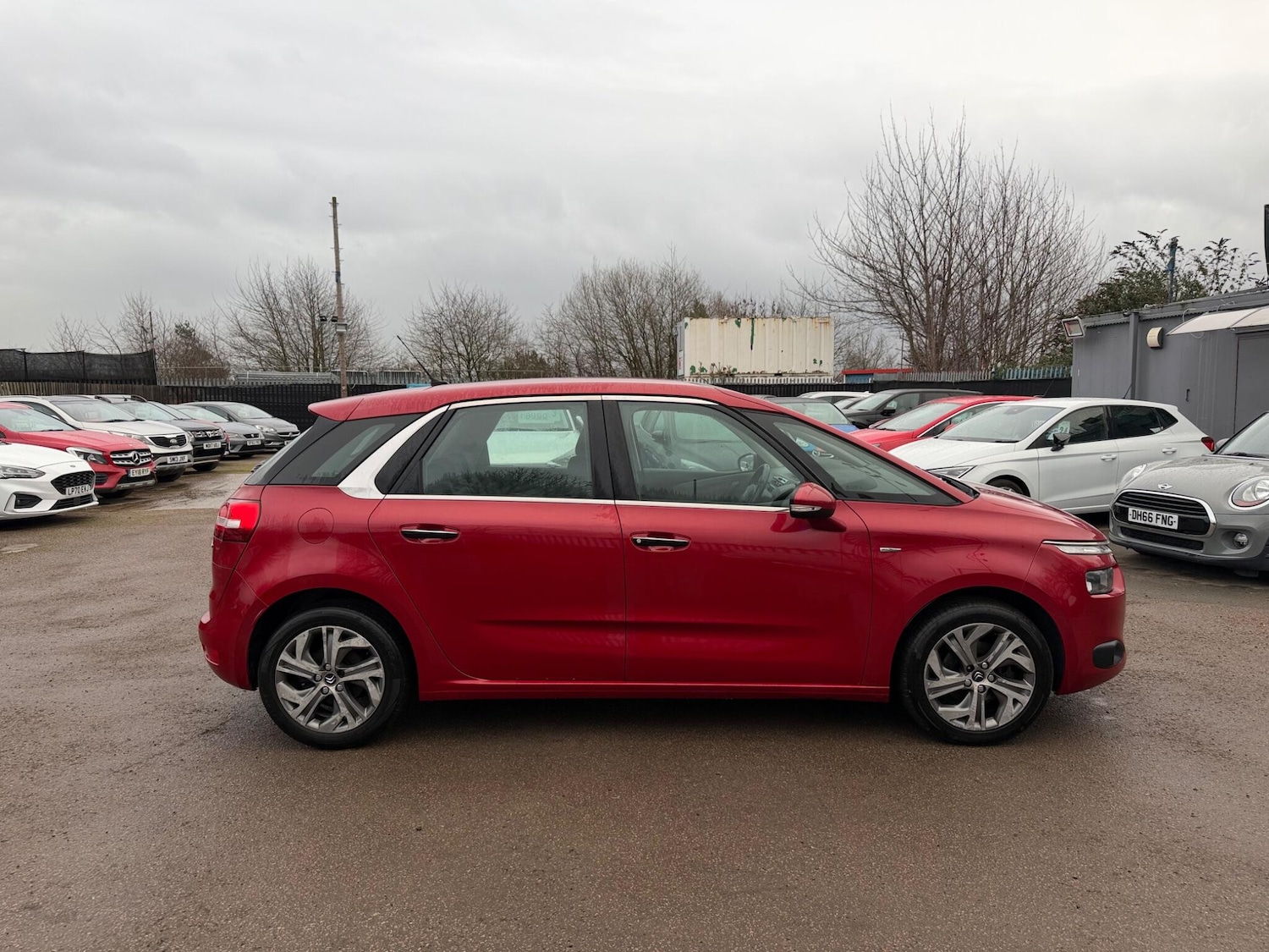 Used Citroen C4 Picasso 2014 for sale - 77696610: Photo 6