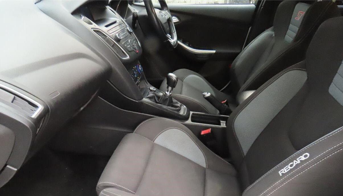Used Ford Focus for sale - 78057713: Photo 2