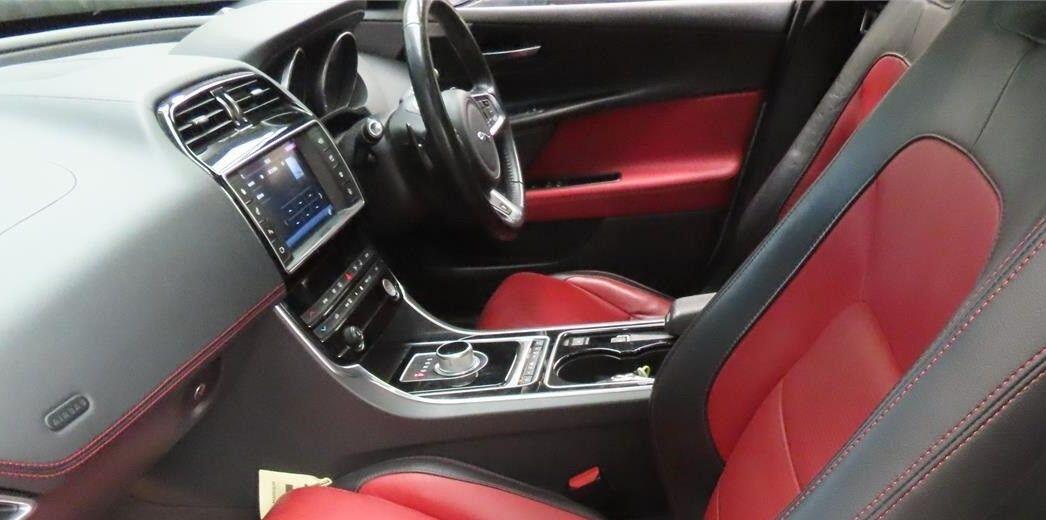 Used Jaguar XE for sale - 78127760: Photo 2