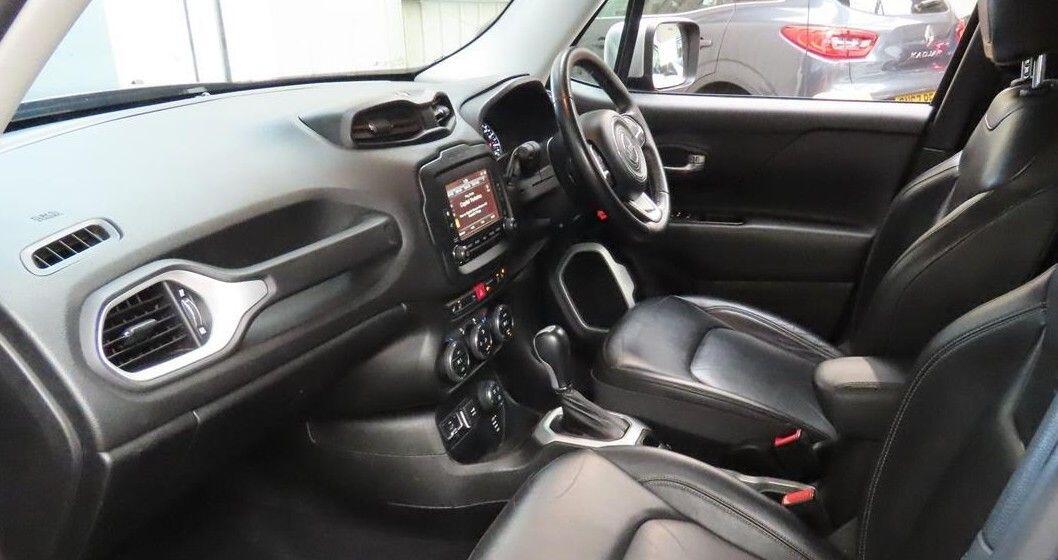 Used Jeep Renegade 2015 for sale - 76397864: Photo 2