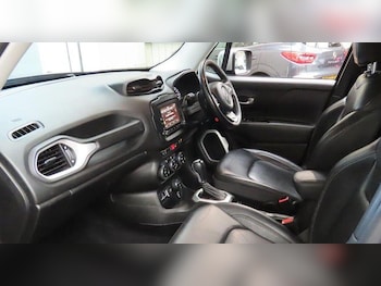 Used Jeep Renegade 2015 for sale - 76397864: Photo