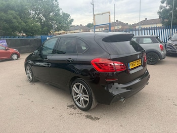 Used BMW 2 Series 2017 for sale - 79132906: Photo