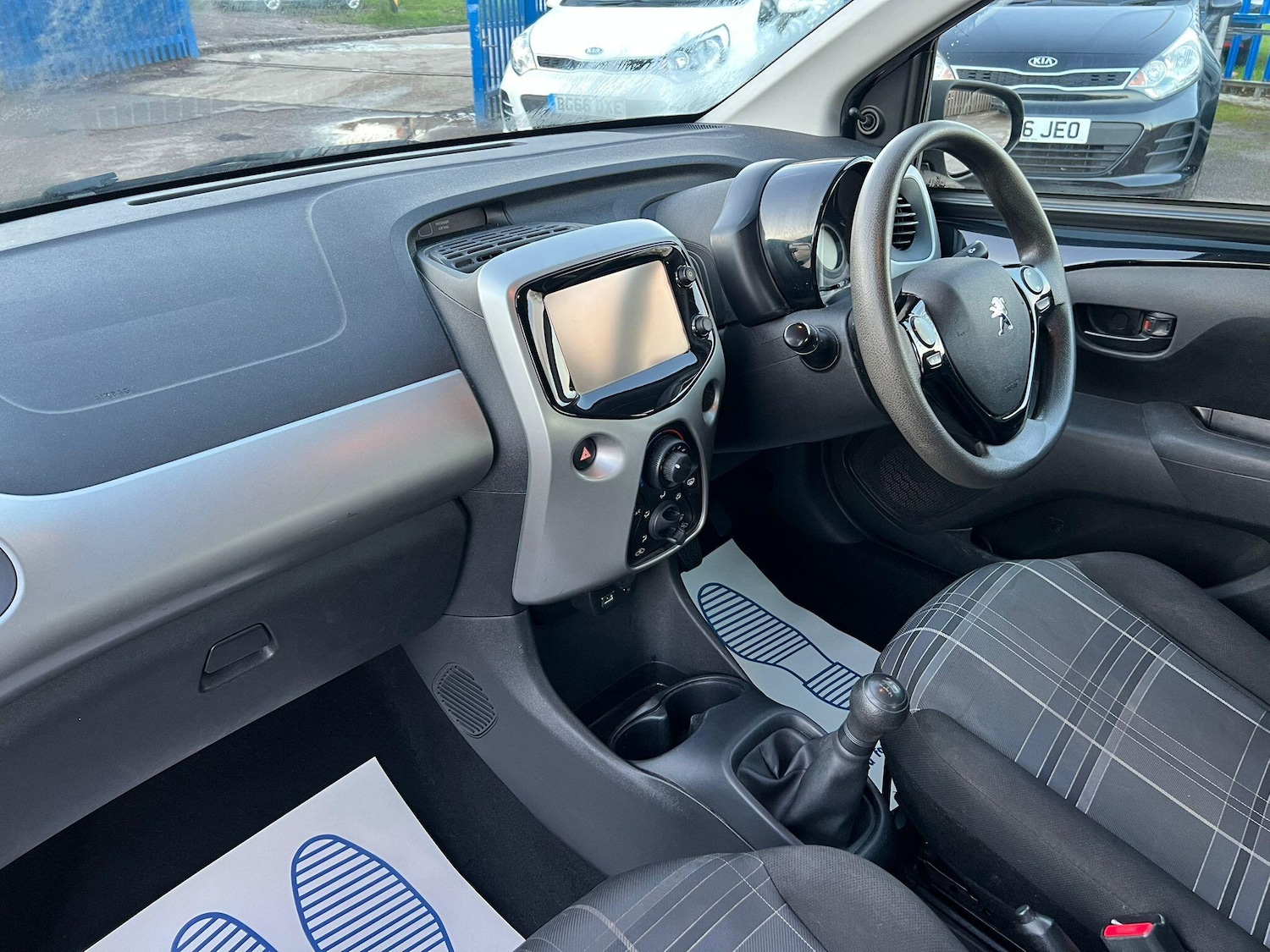 Used Peugeot 108 2017 for sale - 76645629: Photo 10