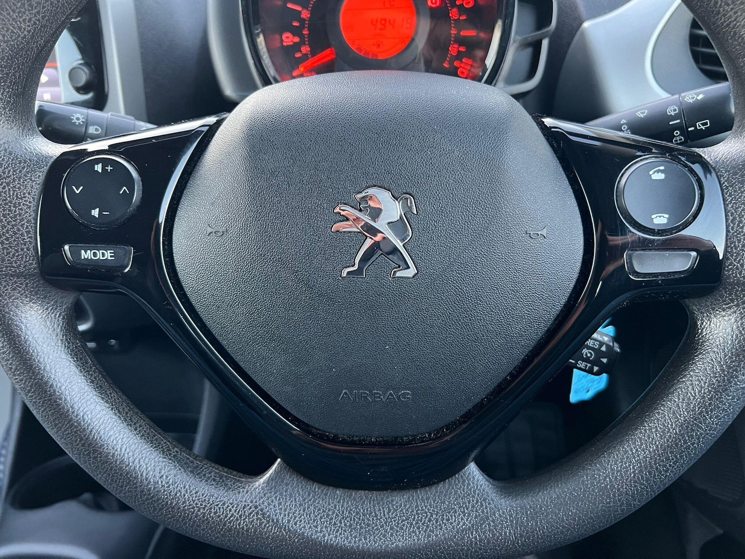 Used Peugeot 108 2017 for sale - 76645629: Photo 12