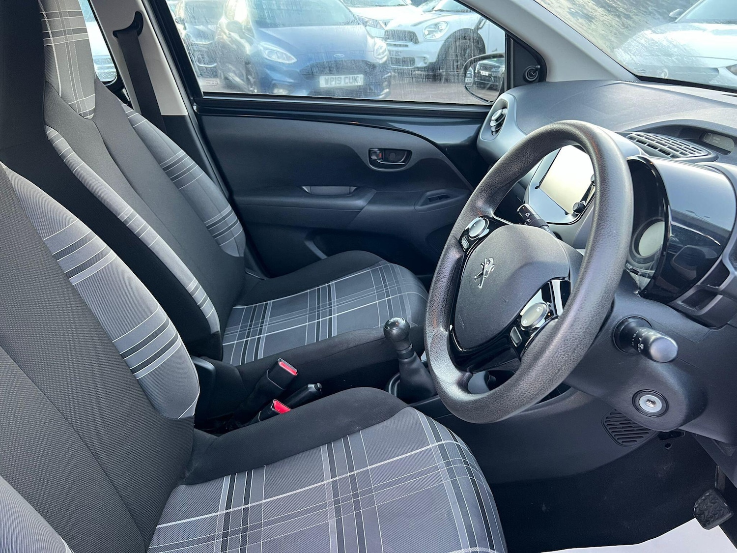 Used Peugeot 108 2017 for sale - 76645629: Photo 7