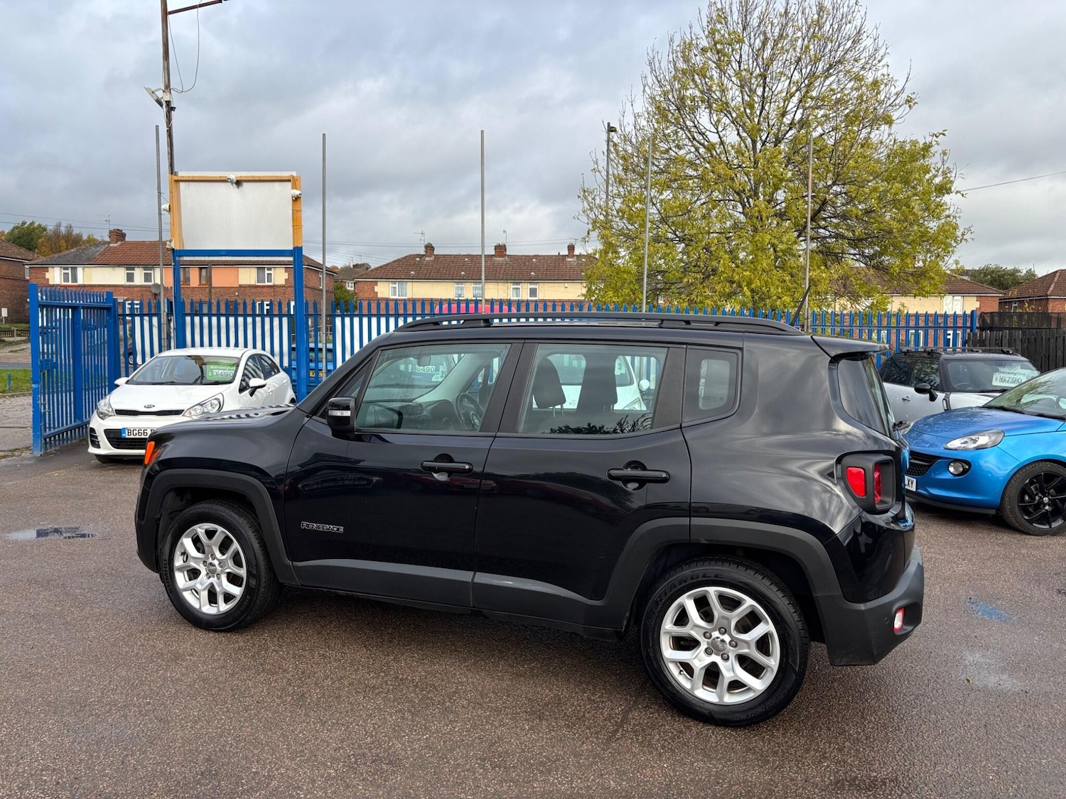 Used Jeep Renegade 2016 for sale - 76446436: Photo 4