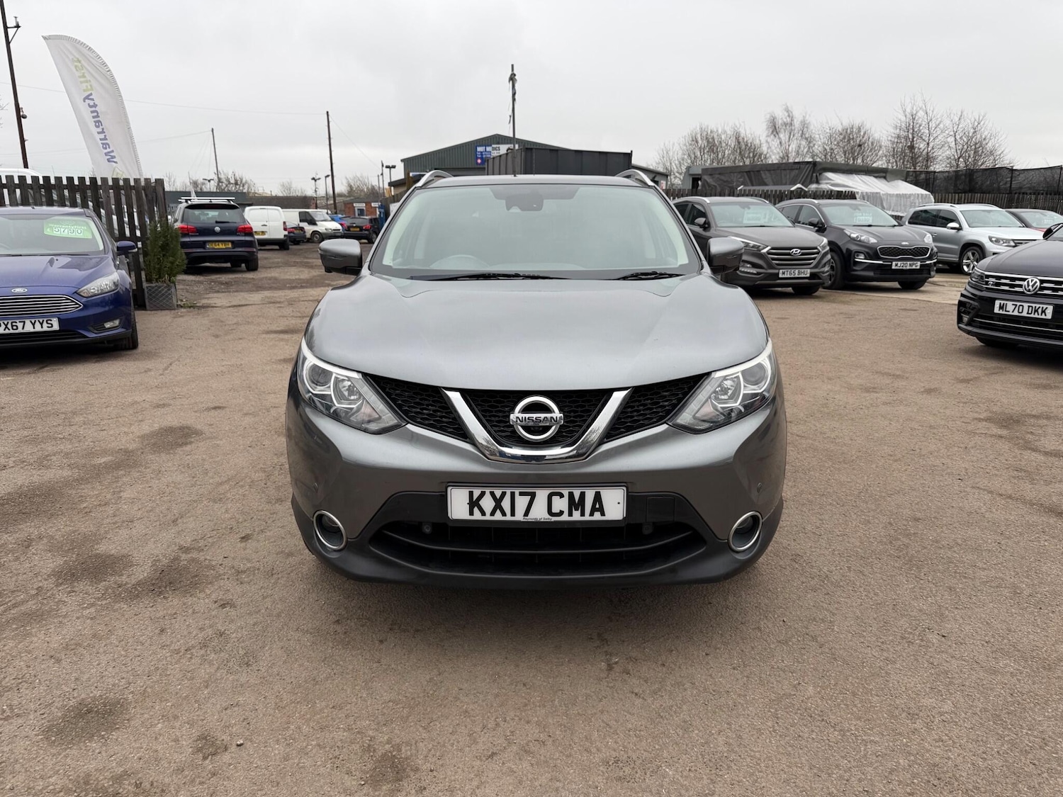 Used Nissan Qashqai 2017 for sale - 77799031: Photo 2