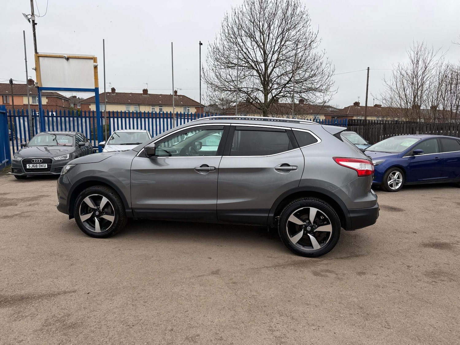 Used Nissan Qashqai 2017 for sale - 77799031: Photo 4