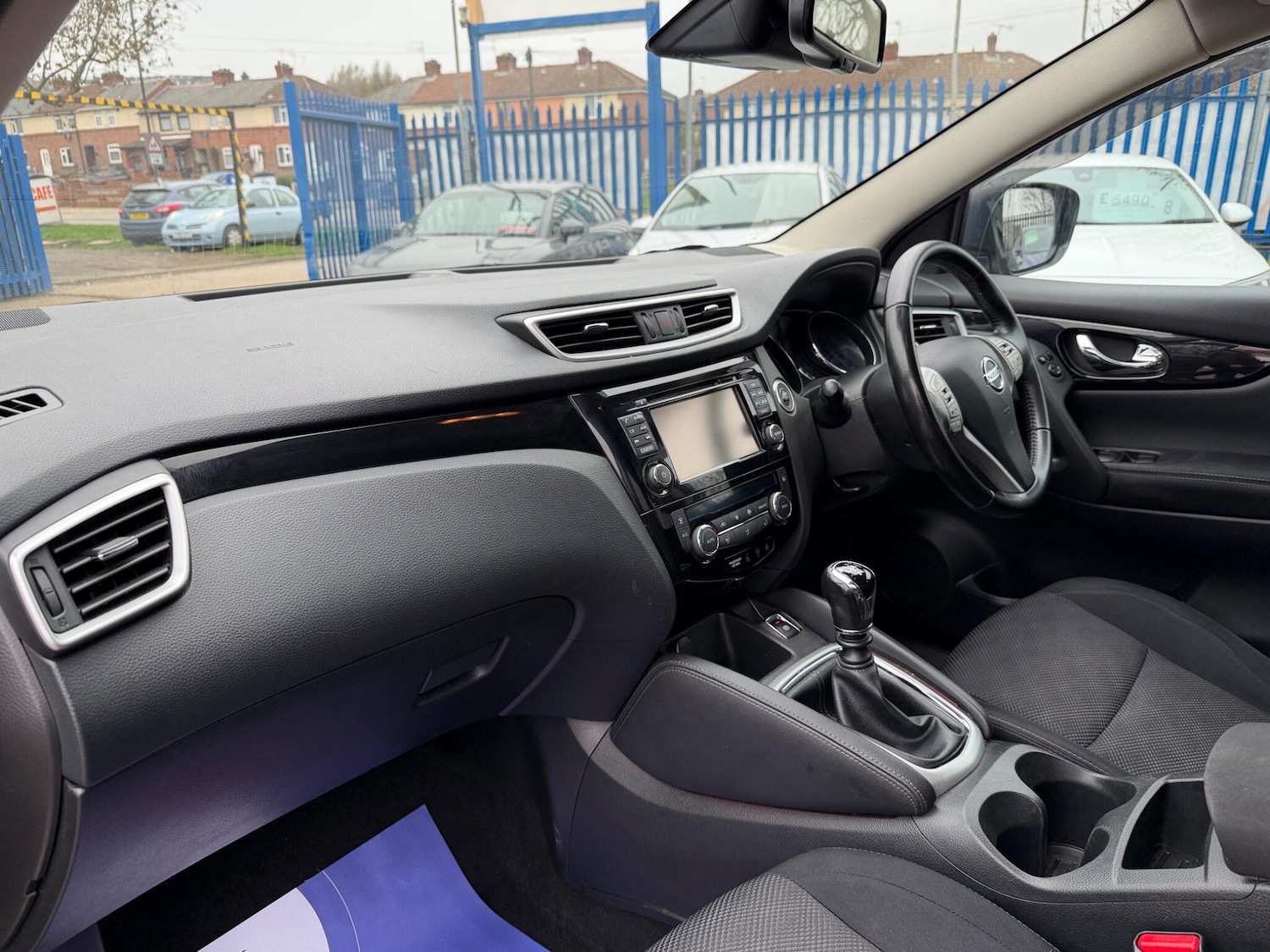 Used Nissan Qashqai 2017 for sale - 77799031: Photo 9