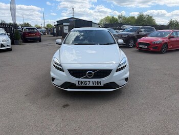 Used Volvo V40 2017 for sale - 78535891: Photo