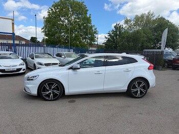 Used Volvo V40 2017 for sale - 78535891: Photo