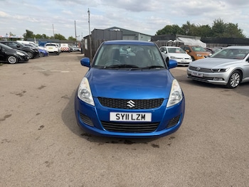 Used Suzuki Swift 2011 for sale - 79361541: Photo