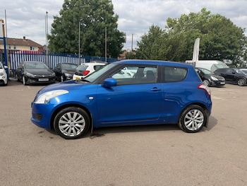 Used Suzuki Swift 2011 for sale - 79361541: Photo