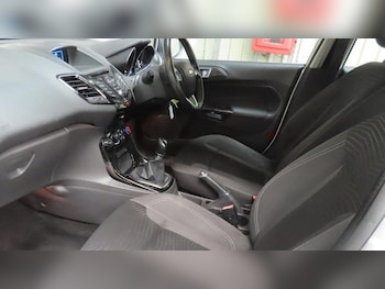 Used Ford Fiesta 2015 for sale - 75657217: Photo
