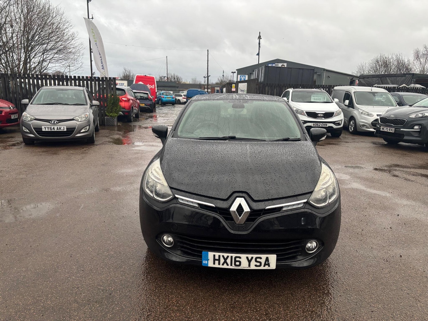 Used Renault Clio 2016 for sale - 77315320: Photo 2