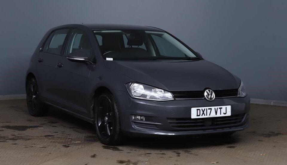 Used Volkswagen Golf 2017 for sale - 76424641: Photo 1