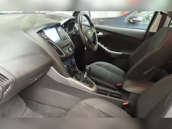 Used Ford Focus 2017 for sale - 79808431: Photo