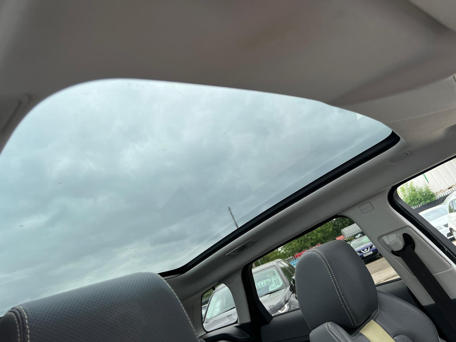 Used Land Rover Range Rover Evoque 2012 for sale - 76446786: Photo 15