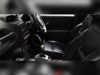Used Jeep Renegade 2016 for sale - 78528647: Photo