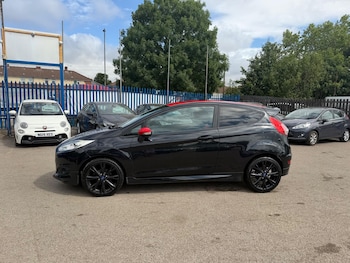Used Ford Fiesta 2014 for sale - 79328762: Photo
