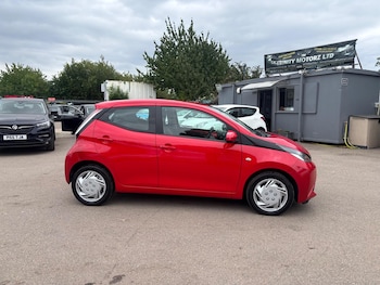 2018 (18) - 1.0 VVT-i x-play x-shift Euro 6 5dr