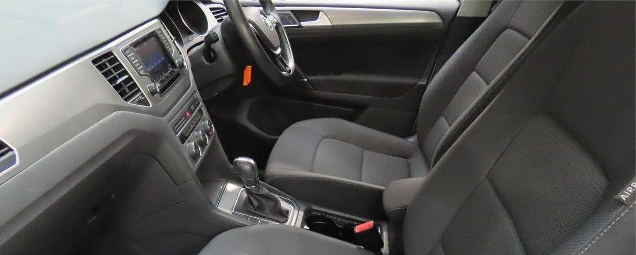 Used Volkswagen Golf SV 2015 for sale - 76585433: Photo 2