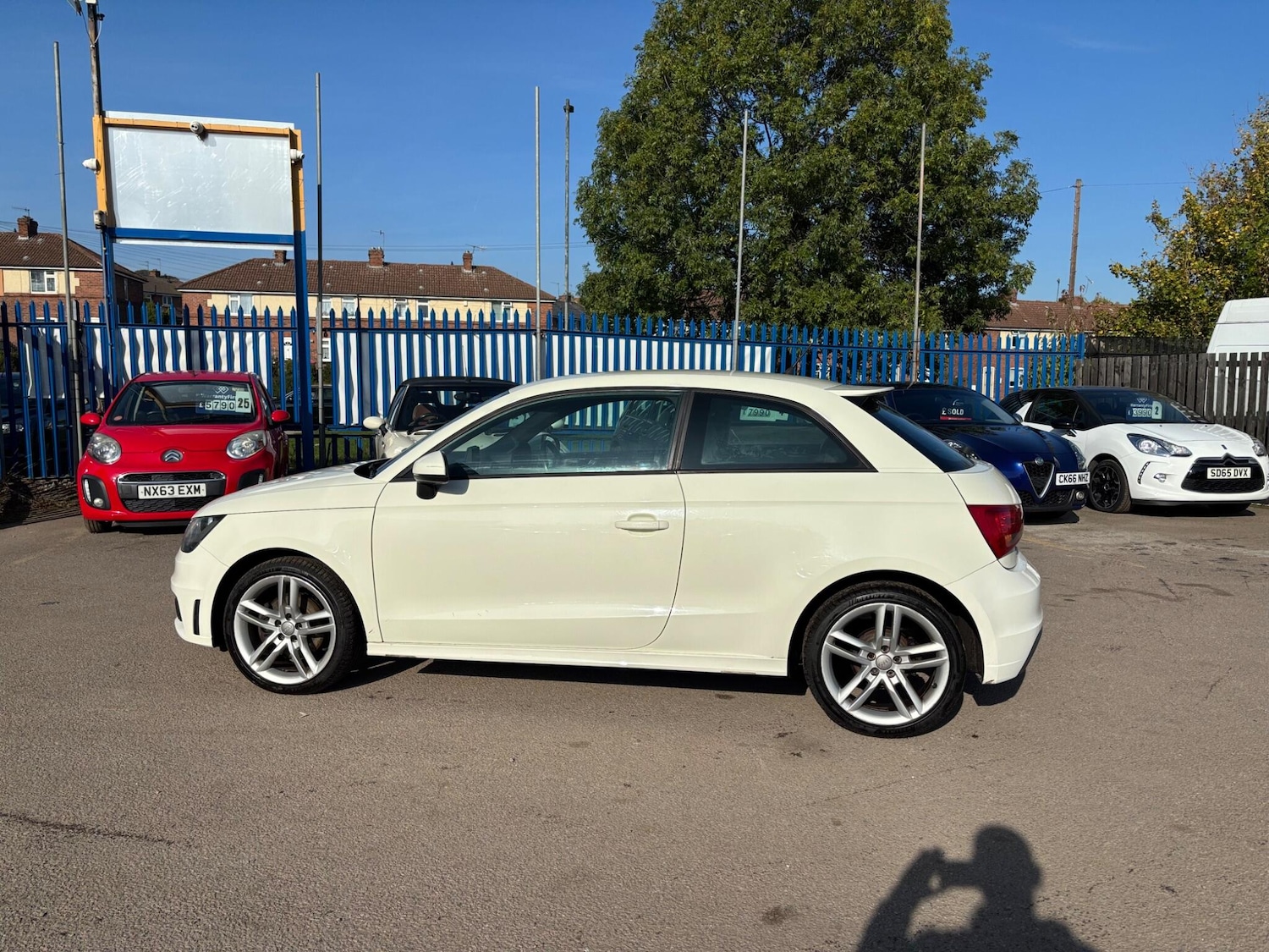 Used Audi A1 2011 for sale - 76251368: Photo 4