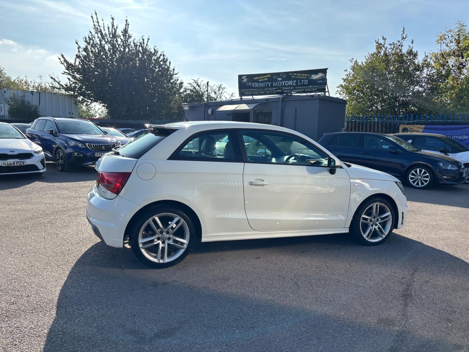 Used Audi A1 2011 for sale - 76251368: Photo 6
