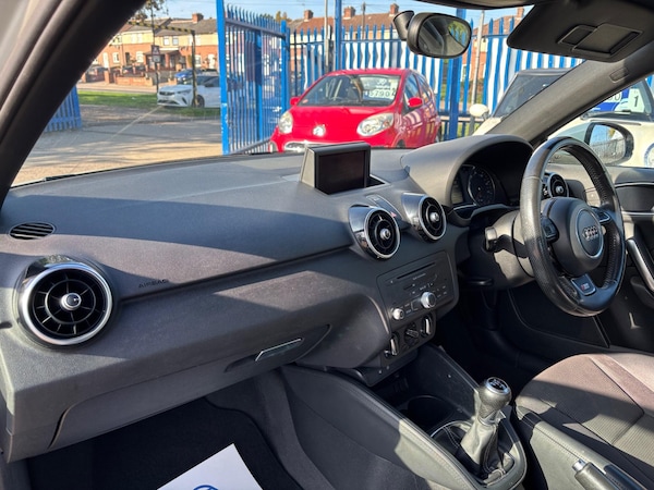Used Audi A1 2011 for sale - 76251368: Photo 9