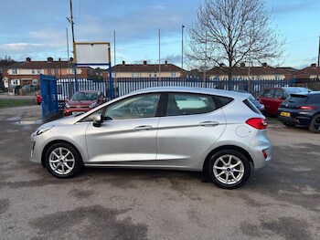 Used Ford Fiesta 2017 for sale - 77314709: Photo