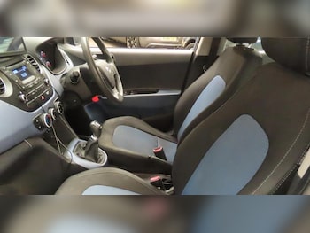 Used Hyundai i10 2015 for sale - 78100199: Photo