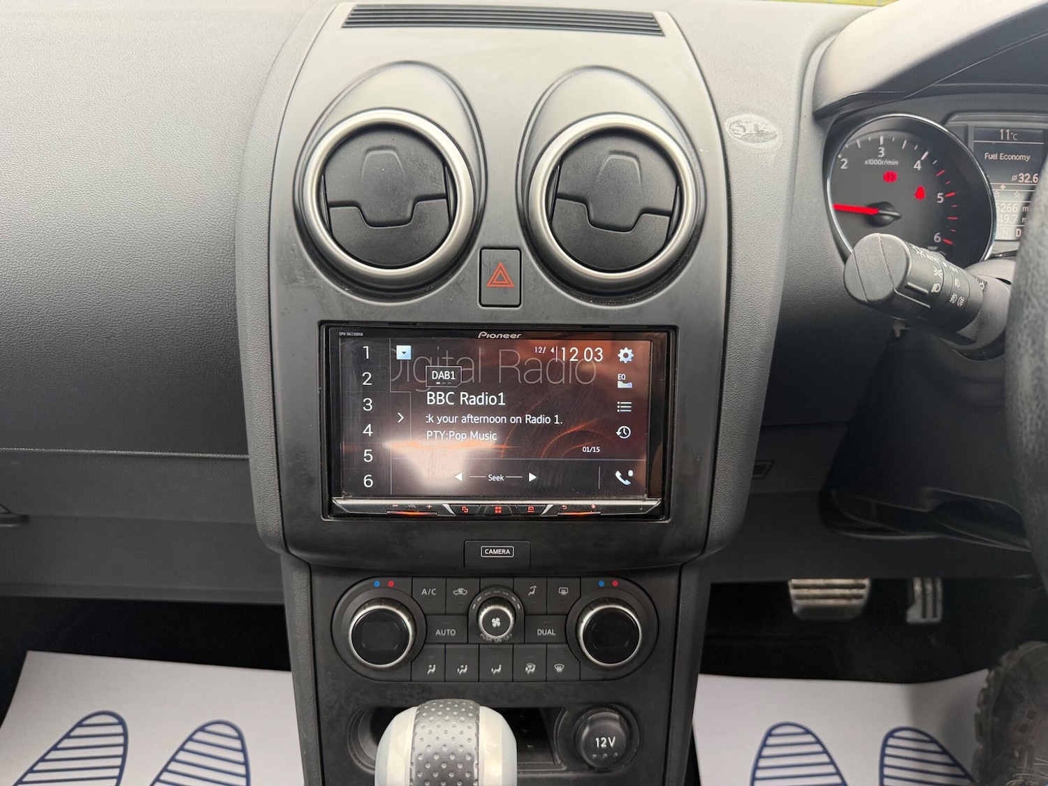 Used Nissan Qashqai+2 for sale - 78220170: Photo 15