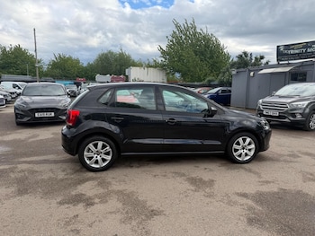 Used Volkswagen Polo 2010 for sale - 78609035: Photo
