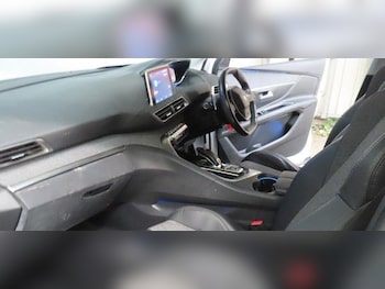 Used Peugeot 3008 2017 for sale - 79202642: Photo