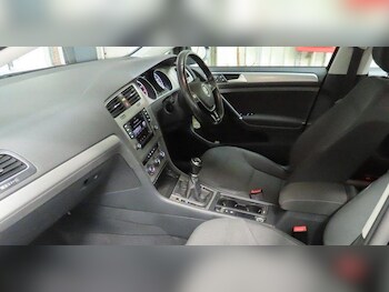 Used Volkswagen Golf 2015 for sale - 78220188: Photo