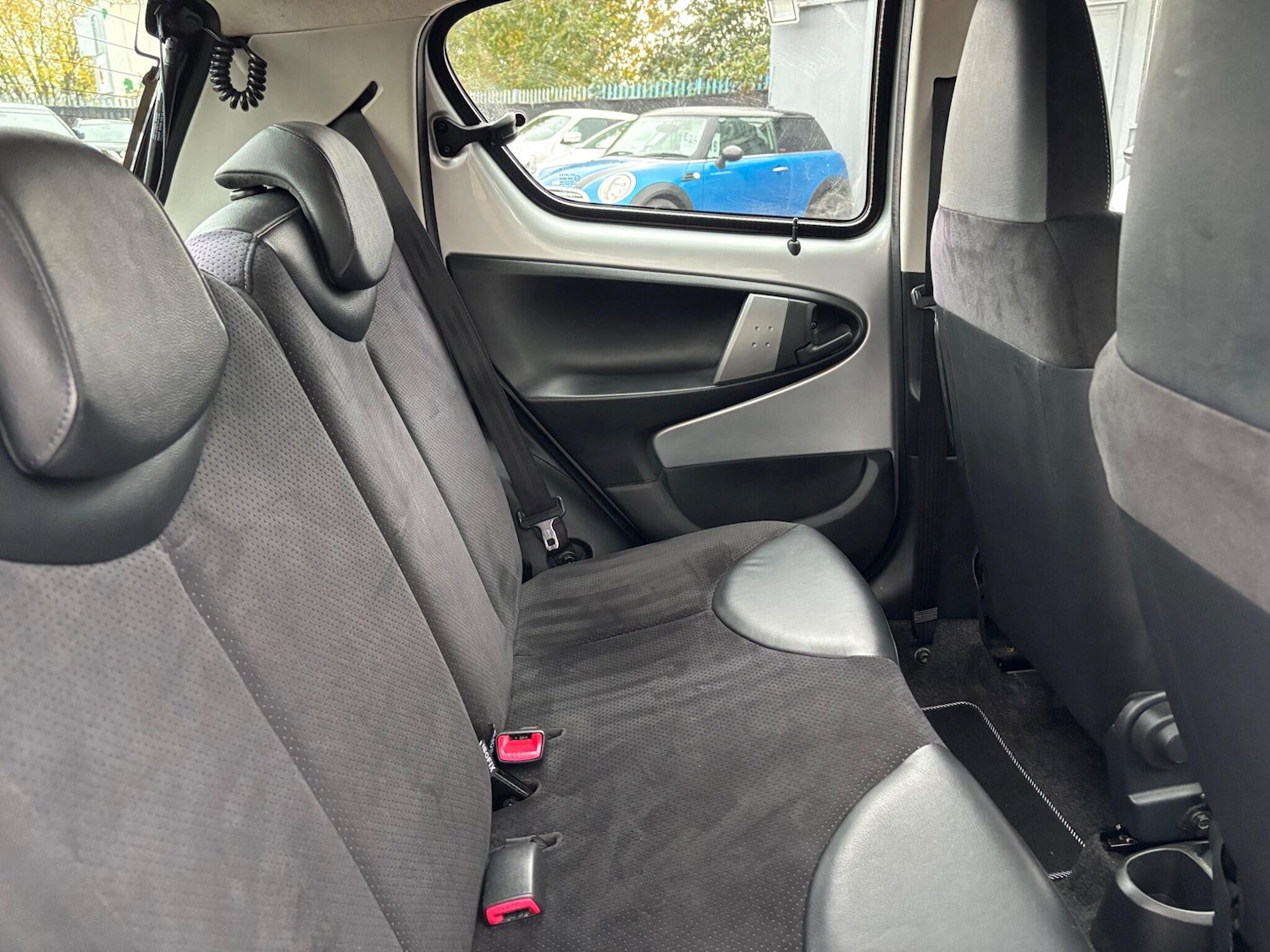 Used Toyota AYGO 2013 for sale - 76527990: Photo 12