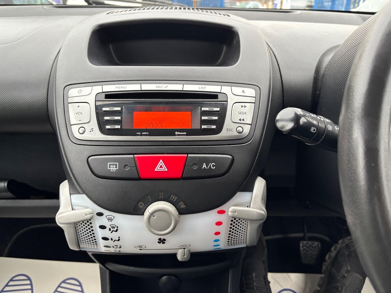 Used Toyota AYGO 2013 for sale - 76527990: Photo 14