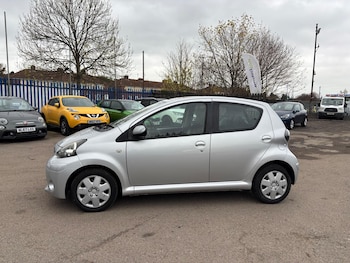 Used Toyota AYGO 2013 for sale - 76527990: Photo