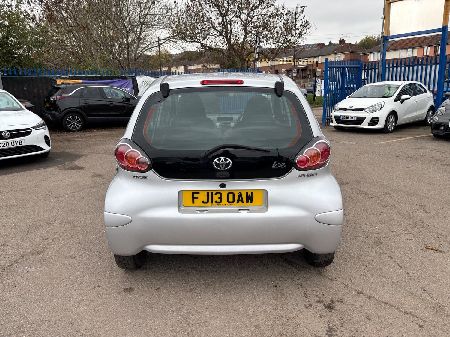 Used Toyota AYGO 2013 for sale - 76527990: Photo 5