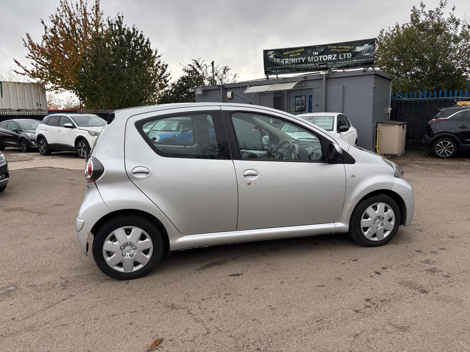 Used Toyota AYGO 2013 for sale - 76527990: Photo 6