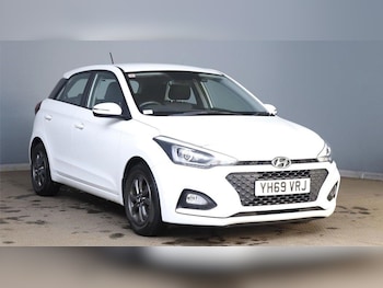 Used Hyundai i20 2019 for sale - 78404608: Photo