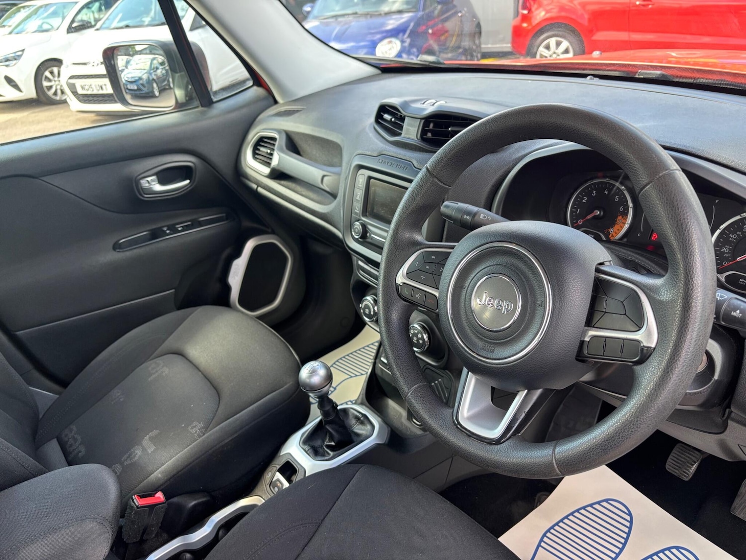 Used Jeep Renegade 2016 for sale - 76952378: Photo 6