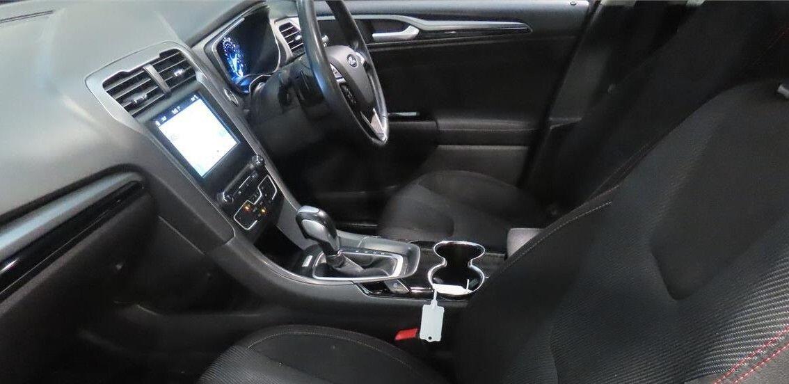 Used Ford Mondeo 2017 for sale - 77377476: Photo 2