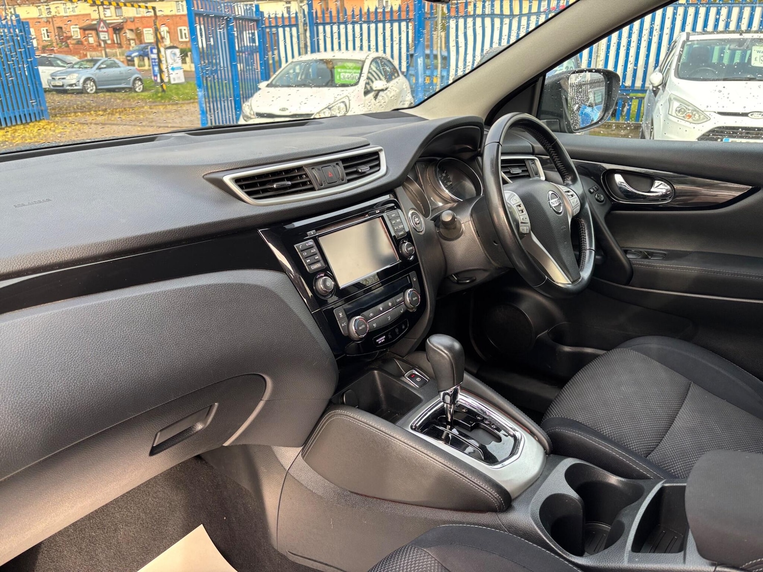 Used Nissan Qashqai 2015 for sale - 76573703: Photo 9