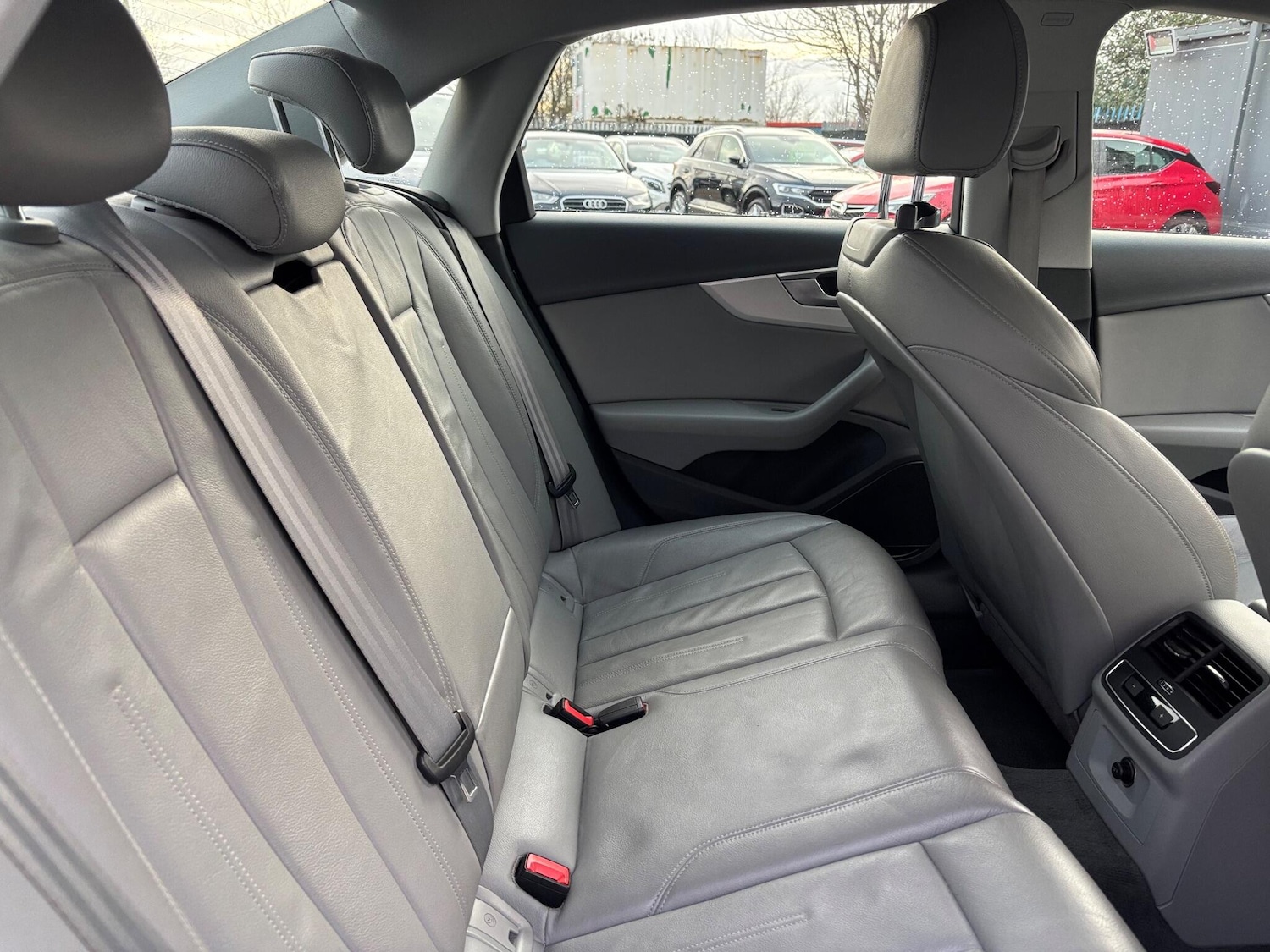 Used Audi A4 2016 for sale - 77142952: Photo 12