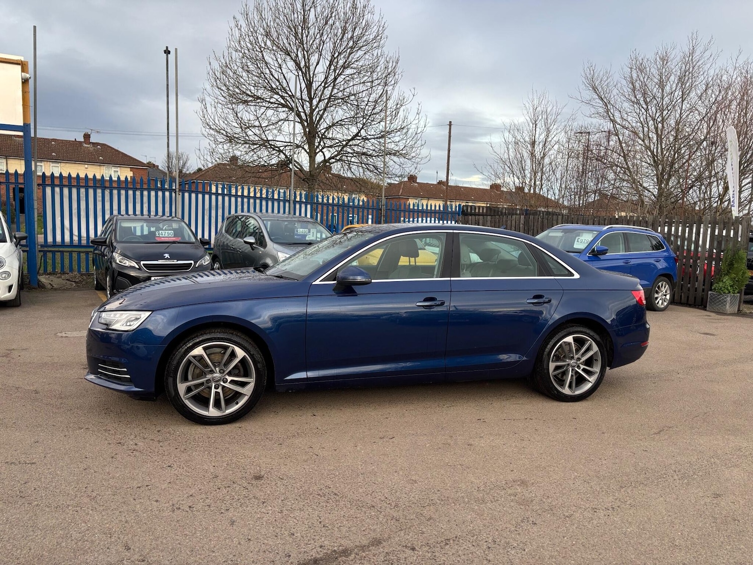 Used Audi A4 2016 for sale - 77142952: Photo 3